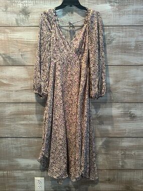 Like new ASTR THE LABEL floral maxi dress Size Small